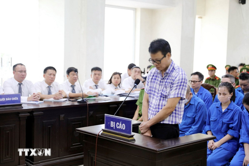 Bị cáo Đồng Xuân Thụ, cựu Tổng biên tập Tạp chí Môi trường và Đô thị Việt Nam tại phiên xét xử. (Ảnh: Thế Duyệt/TTXVN)