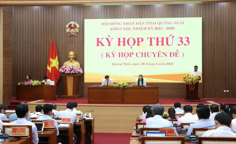 Quang cảnh Kỳ họp Hội đồng Nhân dân tỉnh Quảng Ngãi. (Ảnh: Đinh Hương/TTXVN)