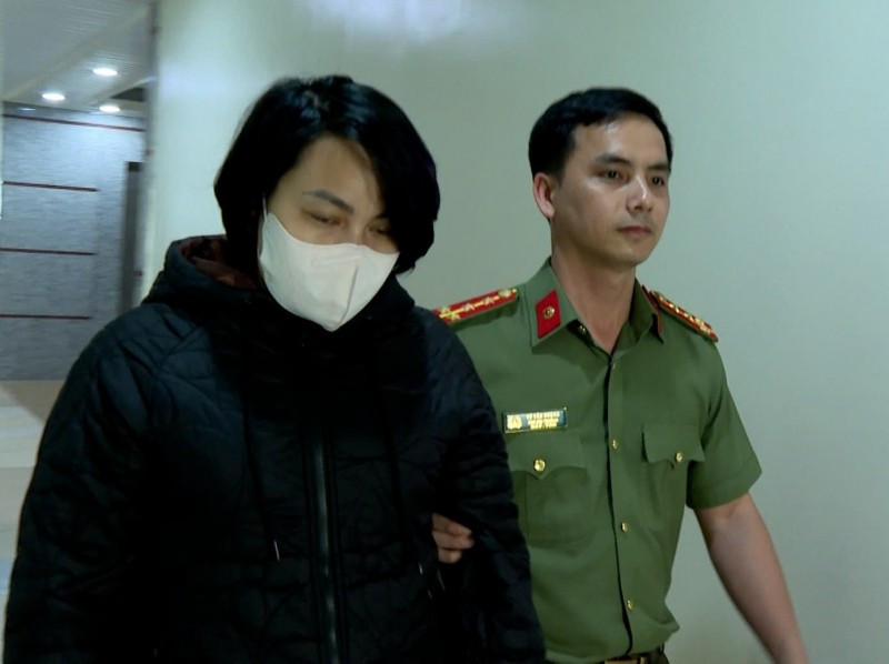 Đối tượng Yến tại cơ quan điều tra. (Nguồn: Công an Nhân dân)