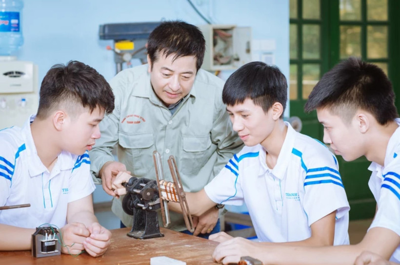 Học viên học nghề. (Ảnh: TTXVN)