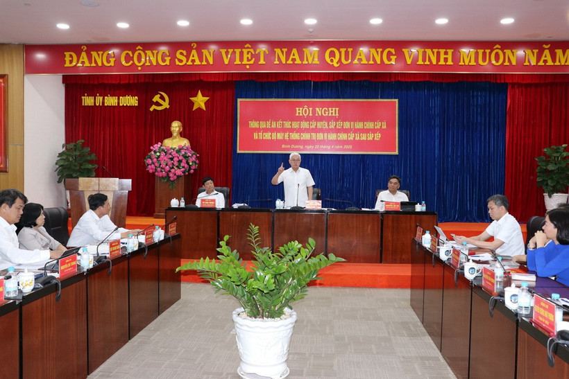 Bí thư Tỉnh ủy Bình Dương Nguyễn Văn Lợi phát biểu chỉ đạo tại hội nghị. (Ảnh: Dương Chí Tưởng/TTXVN)