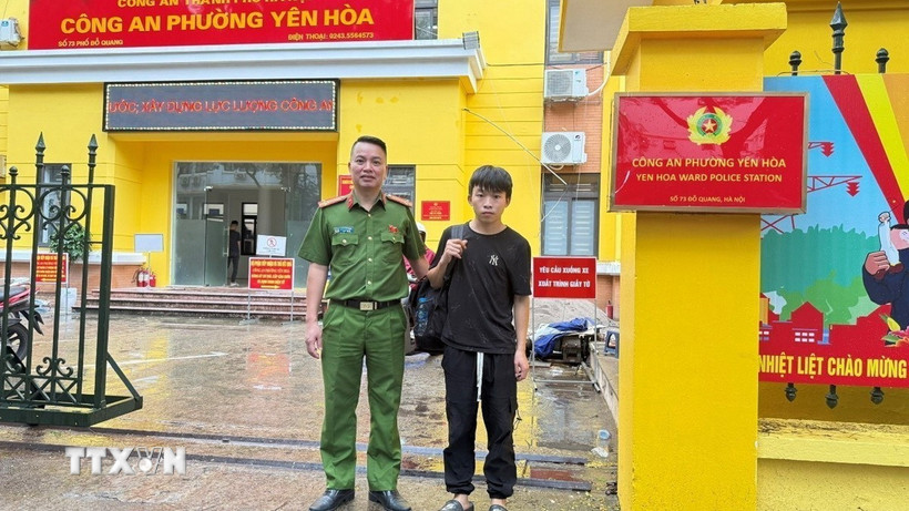 G.A.D. tại trụ sở Công an phường Yên Hòa, thành phố Hà Nội. (Ảnh: TTXVN phát)