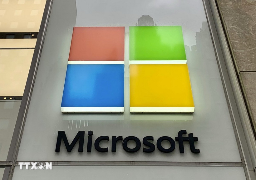 Biểu tượng Microsoft tại một cửa hàng ở New York, Mỹ. (Ảnh: Kyodo/TTXVN)