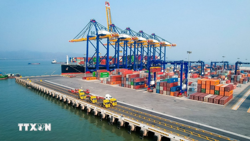  Khu bến cảng Lạch Huyện, Hải Phòng. (Ảnh: Hoàng Ngọc/TTXVN)