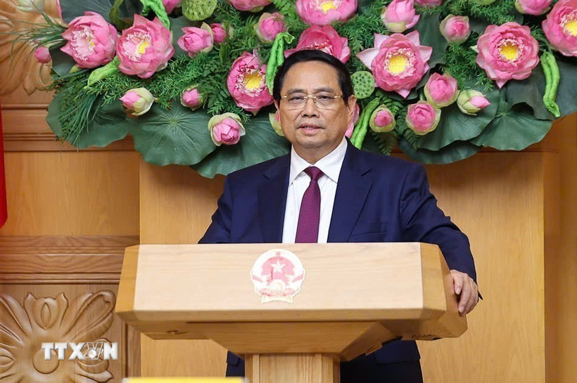 Thủ tướng Phạm Minh Chính phát biểu tại buổi gặp mặt Ban liên lạc Công an chi viện chiến trường miền Nam. (Ảnh: Dương Giang/TTXVN)