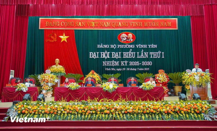 Đoàn Chủ tịch Đại hội. (Ảnh: Nguyễn Thảo/Vietnam+)