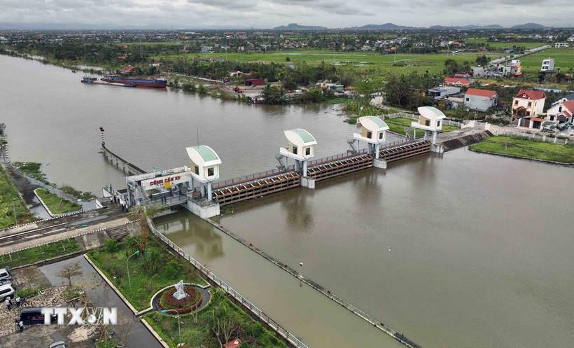 Cống cầu Xe thuộc Hệ thống công trình thủy lợi Bắc Hưng Hải. (Ảnh: Vũ Sinh/TTXVN)