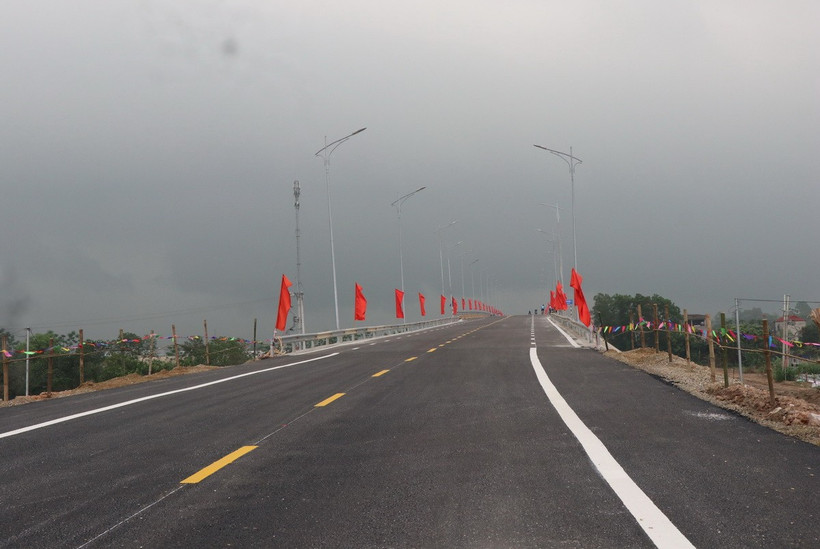 Cầu Hà Bắc 2 nối 2 tỉnh Bắc Ninh và Bắc Giang. (Ảnh: Thái Hùng/TTXVN)