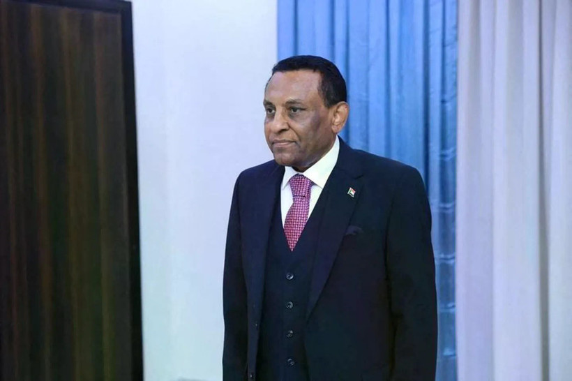 Thủ tướng lâm thời Sudan Kamil Idris. (Nguồn: Reuters)