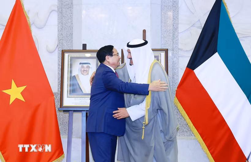 Thủ tướng Phạm Minh Chính hội đàm với Thủ tướng Nhà nước Kuwait Sheikh Ahmad Abdullah Al-Ahmad Al Sabah. (Ảnh: Dương Giang/TTXVN)