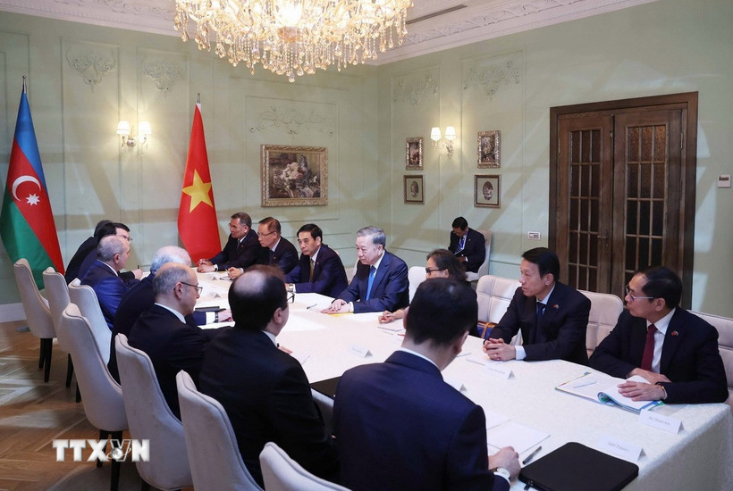 Tổng Bí thư Tô Lâm hội kiến Thủ tướng Azerbaijan Ali Asadov. (Ảnh: Thống Nhất/TTXVN)