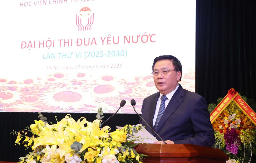 Giáo sư-Tiến sỹ Nguyễn Xuân Thắng phát biểu chỉ đạo và phát động phong trào thi đua giai đoạn 2025-2030. (Ảnh: Văn Điệp/TTXVN)