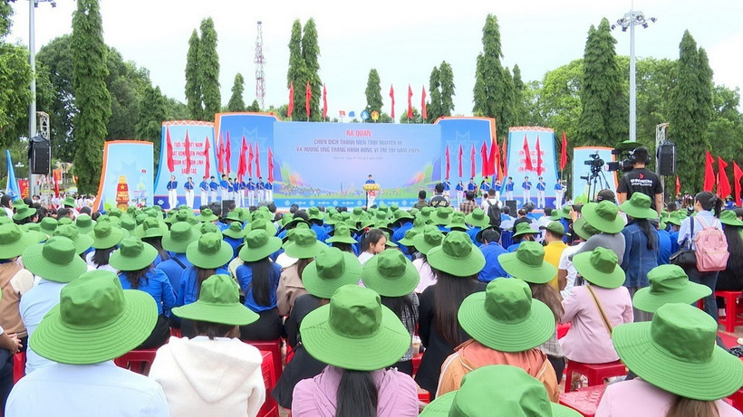 Quang cảnh Lễ ra quân. (Ảnh: Hồng Điệp/TTXVN)