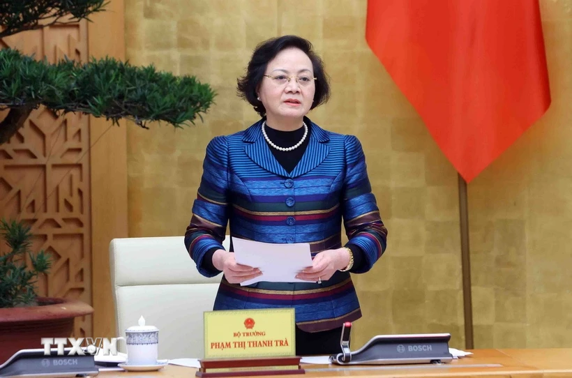 El Primer Ministro Pham Minh Chinh presidió una reunión del Comité Permanente del Comité del Partido Gubernamental sobre el proyecto de reorganización de las unidades administrativas. (Foto: Duong Giang/VNA)