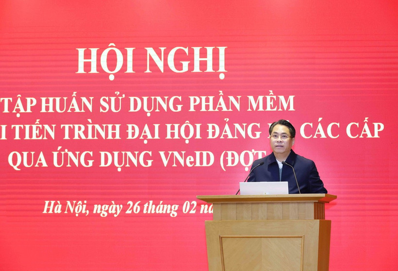Phó Trưởng Ban Tổ chức Trung ương Phan Thăng An phát biểu khai mạc hội nghị. (Ảnh: Phương Hoa/TTXVN)