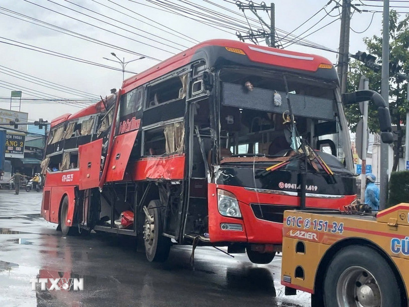 Hiện trường vụ tai nạn. (Ảnh: TTXVN phát)