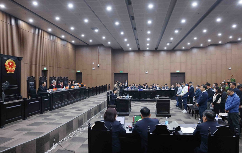 Quang cảnh phiên tòa xét xử sơ thẩm vụ 'chuyến bay giải cứu' giai đoạn 2 sáng 24/12/2024. (Ảnh: Phạm Kiên/TTXVN)