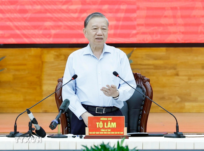 Tổng Bí thư Tô Lâm phát biểu chỉ đạo tại buổi làm việc với Ban Thường vụ Tỉnh ủy An Giang. (Ảnh: Thống Nhất/TTXVN)