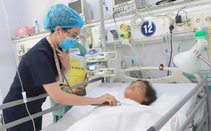 Sản phụ tiếp tục được các bác sỹ theo dõi. (Ảnh do bệnh viện cung cấp)