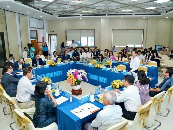 Quang cảnh tọa đàm.