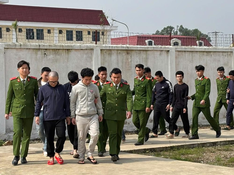 Các đối tượng bị cơ quan điều tra bắt giữ. (Nguồn: Công an tỉnh Hà Tĩnh)