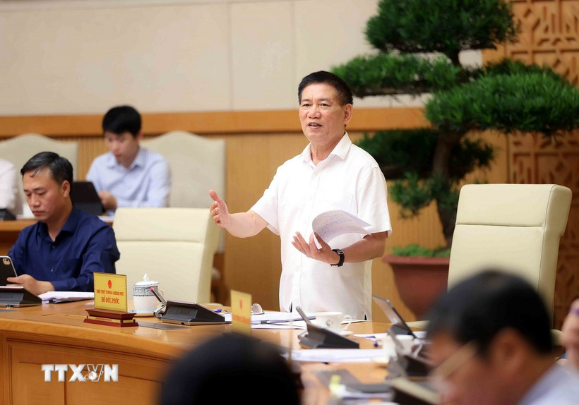 Phó Thủ tướng Hồ Đức Phớc phát biểu tại cuộc họp. (Ảnh: An Đăng/TTXVN)