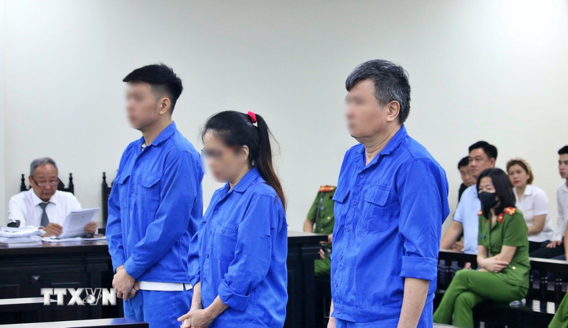 Các bị cáo tại phiên tòa. (Ảnh: Kim Anh/TTXVN)