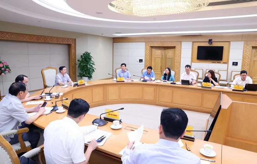 Cuộc họp về chính sách phát triển nhiên liệu hàng không bền vững (SAF). (Ảnh: Văn Điệp/TTXVN)