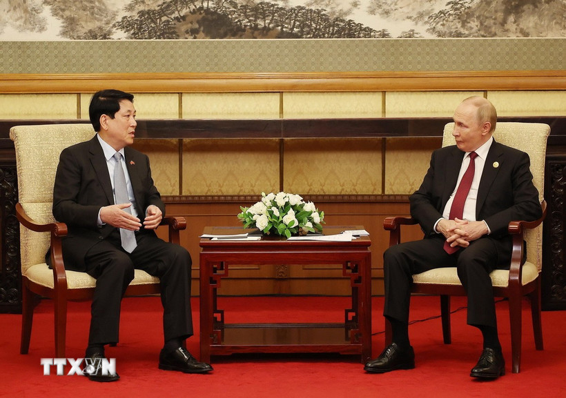 Chủ tịch nước Lương Cường hội kiến Tổng thống Nga Vladimir Putin. (Ảnh: Lâm Khánh/TTXVN)