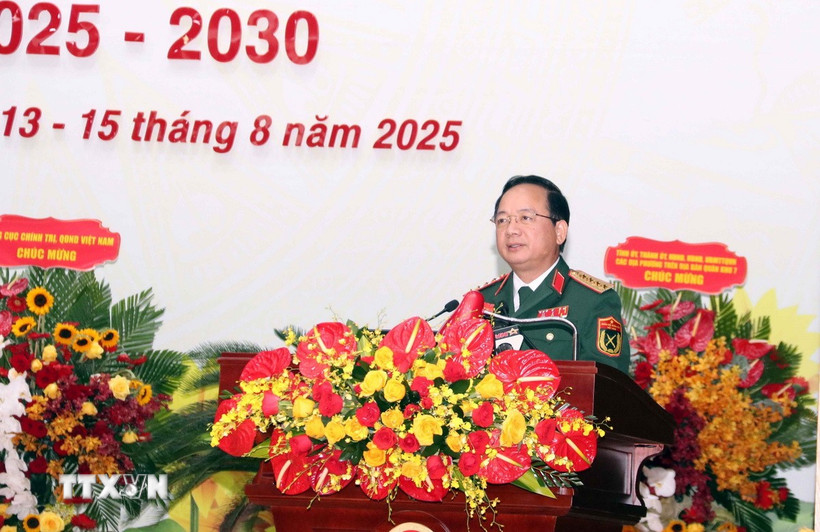 Đại tướng Trịnh Văn Quyết, Bí thư Trung ương Đảng, Chủ nhiệm Tổng cục Chính trị Quân đội Nhân dân Việt Nam dự và chỉ đạo Đại hội. (Ảnh: Xuân Khu/TTXVN)