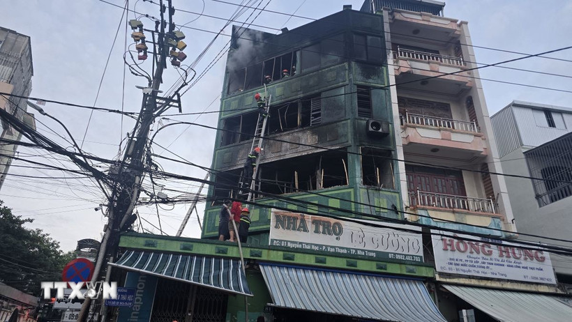 Hiện trường vụ cháy. (Ảnh: Đặng Tuấn/TTXVN)