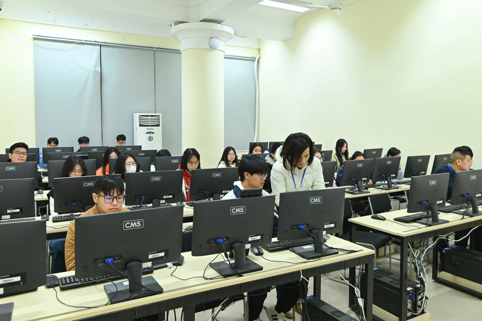 Thí sinh Hải Phòng phá kỷ lục kỳ thi đánh giá tư duy của Đại học Bách khoa Hà Nội
