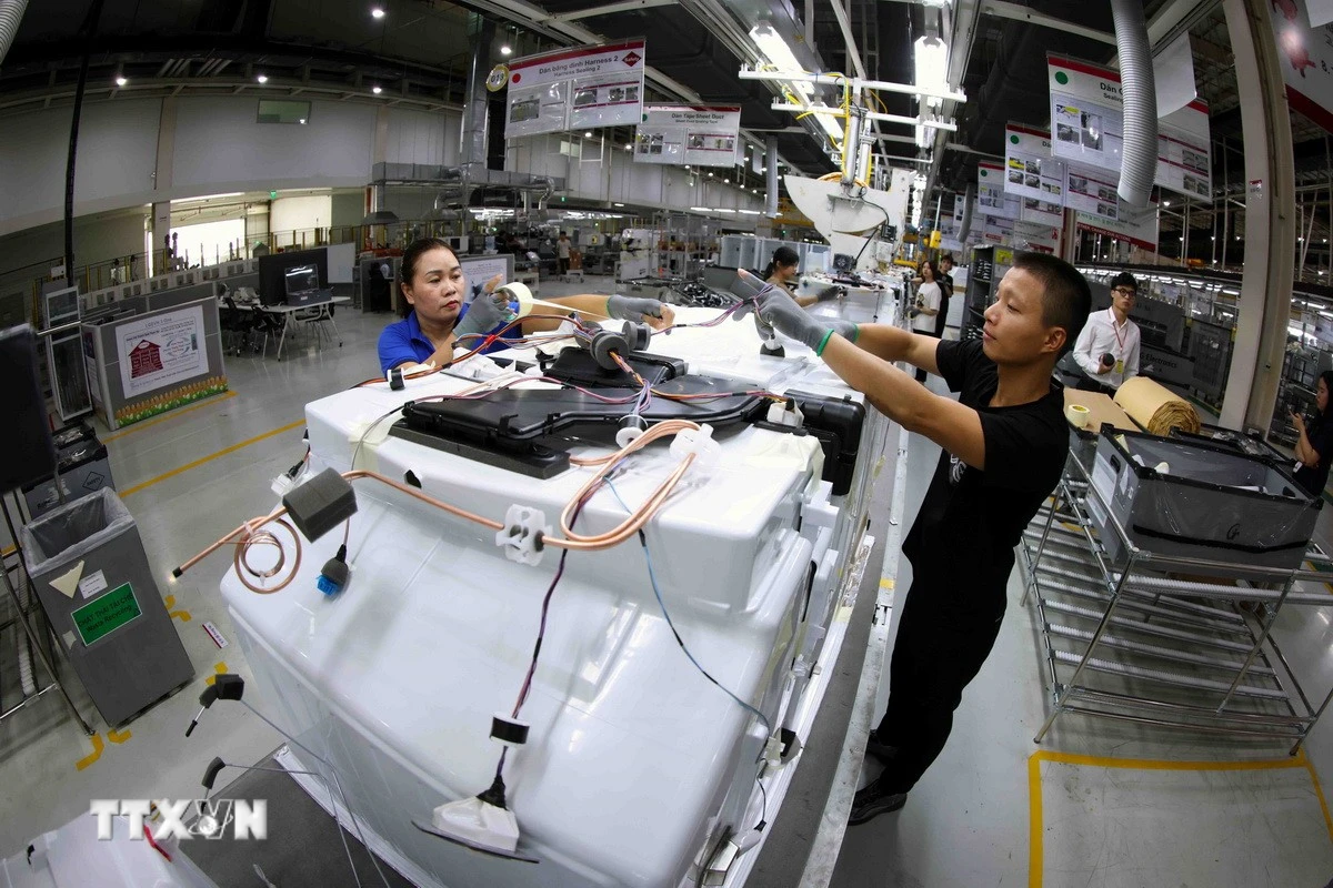 Việt Nam Khẳng Định Vai Trò Trung Tâm Sản Xuất Điện Tử Quan Trọng Trong Khu Vực