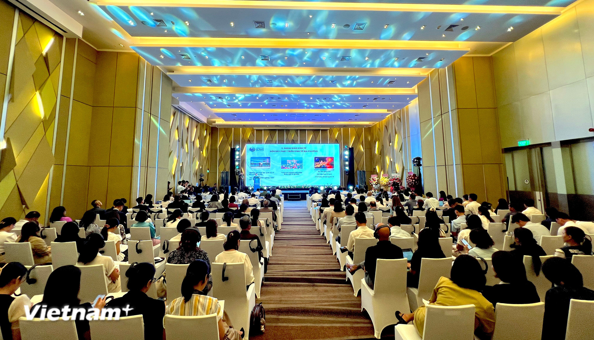 Hội nghị “Đà Nẵng – Không gian mới, động lực mới, vươn mình hội nhập và phát triển”. (Ảnh: Thanh Phong/Vietnam+)