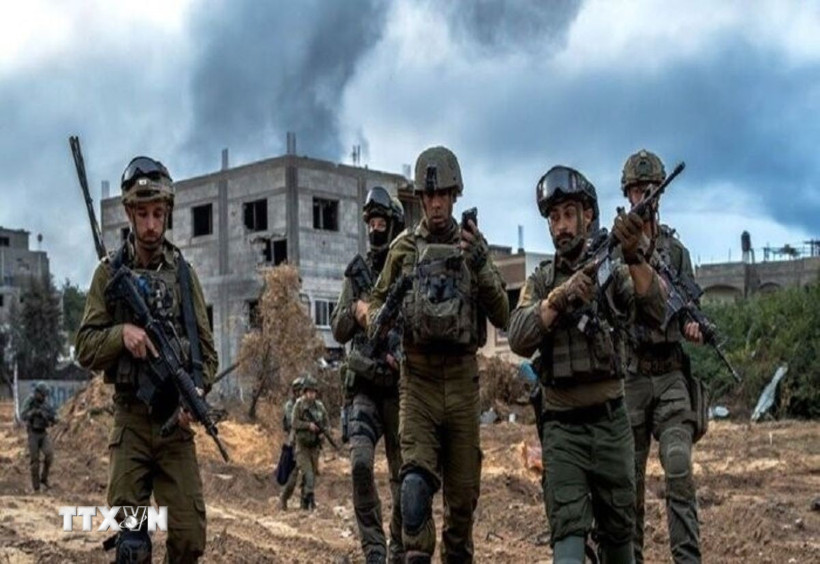 Binh sỹ Israel tiến hành hoạt động quân sự tại Dải Gaza. (Ảnh: THX/TTXVN)