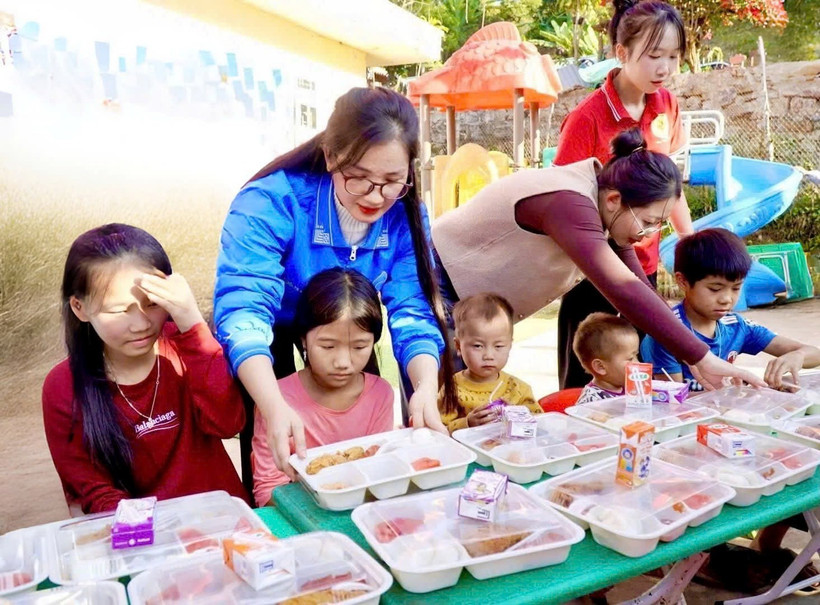 Đẩy mạnh cải cách giáo dục cho vùng dân tộc thiểu số: “Ươm mầm” tri thức vùng cao