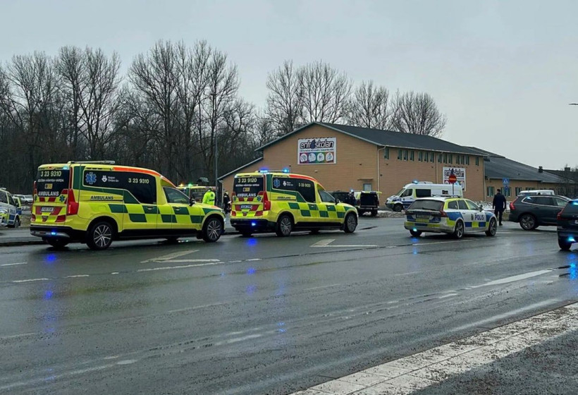 Cảnh sát khuyến cáo mọi người tránh xa hiện trường vụ án trong khi chiến dịch an ninh đang diễn ra. (Ảnh: azertac)