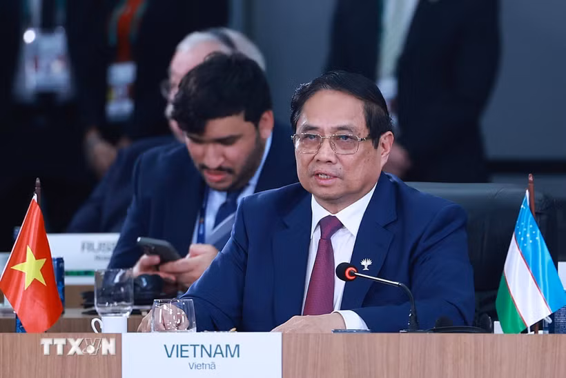 Thủ tướng Phạm Minh Chính phát biểu tại Phiên thảo luận cấp cao "Tăng cường chủ nghĩa đa phương, các vấn đề kinh tế-tài chính và trí tuệ nhân tạo". (Ảnh: Dương Giang/TTXVN)