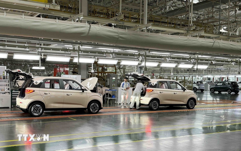 Dây truyền sản xuất ô tô xuất khẩu của Công ty TNHH Kaiyi Auto, thành phố Nghi Tân, tỉnh Tứ Xuyên (Trung Quốc). (Ảnh: Công Tuyên/TTXVN)