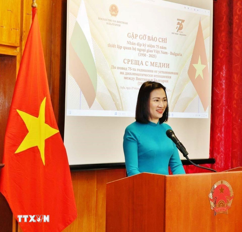 Đại sứ Nguyễn Thị Minh Nguyệt phát biểu tại sự kiện. (Ảnh: Việt Thắng/TTXVN)