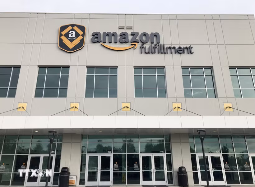 Trung tâm dịch vụ của Amazon tại Washington, DC, Mỹ. (Ảnh: Kyodo/TTXVN)