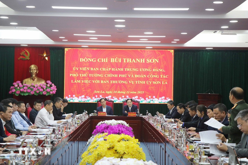 Quang cảnh buổi làm việc. (Ảnh: Nguyễn Cường/TTXVN)