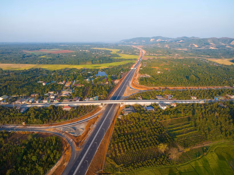 Gói thầu số 3, Cao tốc Khánh Hòa-Buôn Ma Thuột do Công ty Cổ phần Xây dựng và Lắp máy Trung Nam thi công. (Ảnh: TTXVN phát)