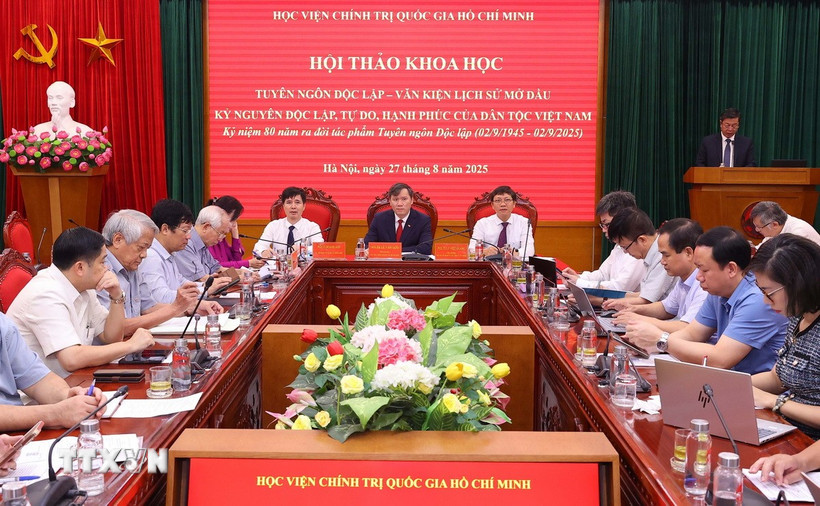 Hội thảo khoa học: “Tuyên ngôn độc lập - Văn kiện lịch sử mở đầu kỷ nguyên độc lập, tự do, hạnh phúc của dân tộc Việt Nam”. (Ảnh: Văn Điệp/TTXVN)