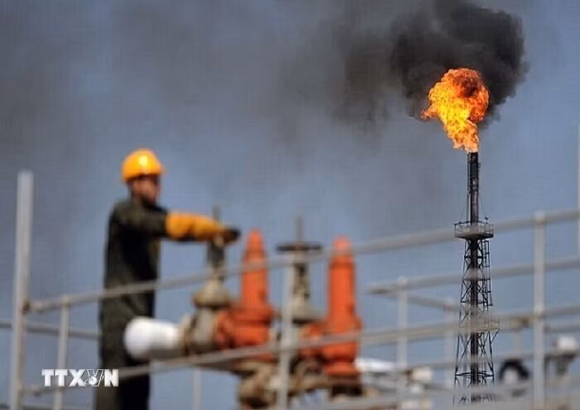 Một cơ sở lọc dầu của Iran trên đảo Khark. (Ảnh: IRNA/TTXVN)