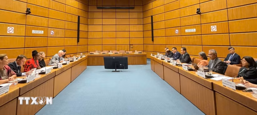 Toàn cảnh đối thoại, thúc đẩy hợp tác giữa các nước ASEAN và văn phòng liên hợp quốc về ma túy và tội phạm. (Ảnh TTXVN phát)