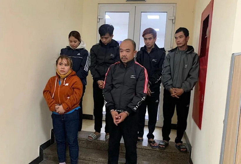 Các đối tượng khi bị bắt giữ. (Nguồn: Báo Nhân Dân)