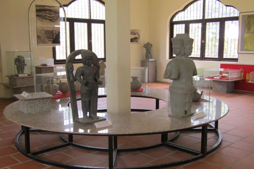 Các hiện vật của nền văn hóa Óc Eo. (Ảnh: Cổng Thông tin điện tử tỉnh Tiền Giang)