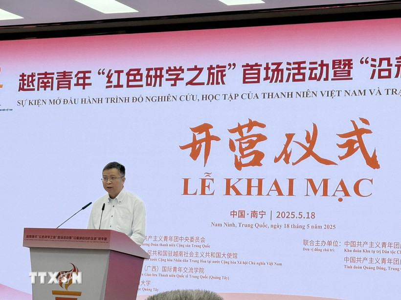 Đại sứ Việt Nam tại Trung Quốc Phạm Thanh Bình phát biểu tại Lễ khai mạc. (Ảnh: TTXVN phát)