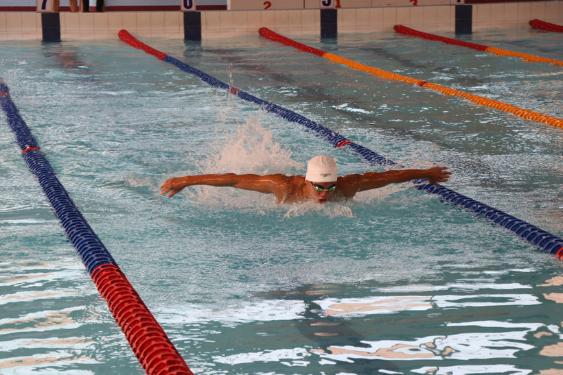 Vận động viên thi đấu tâm huyết, quyết liệt tại giải đấu. (Ảnh: Mai Trang/TTXVN)